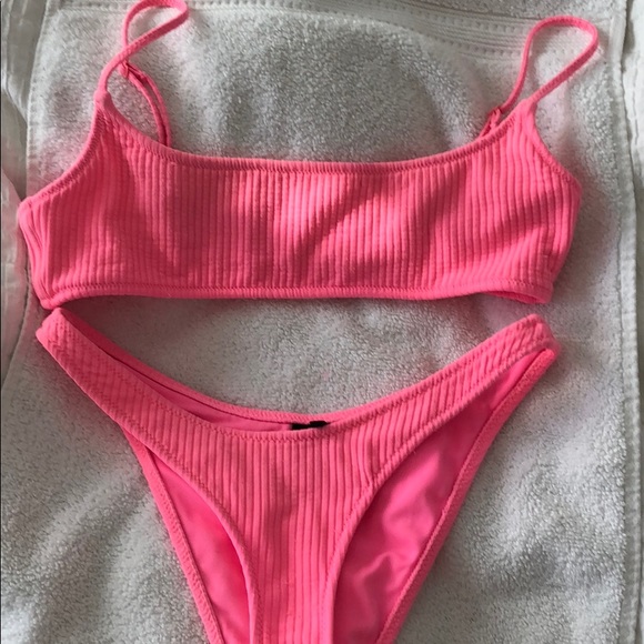 triangl swimwear Other - TRIANGL hot pink bikini sz small